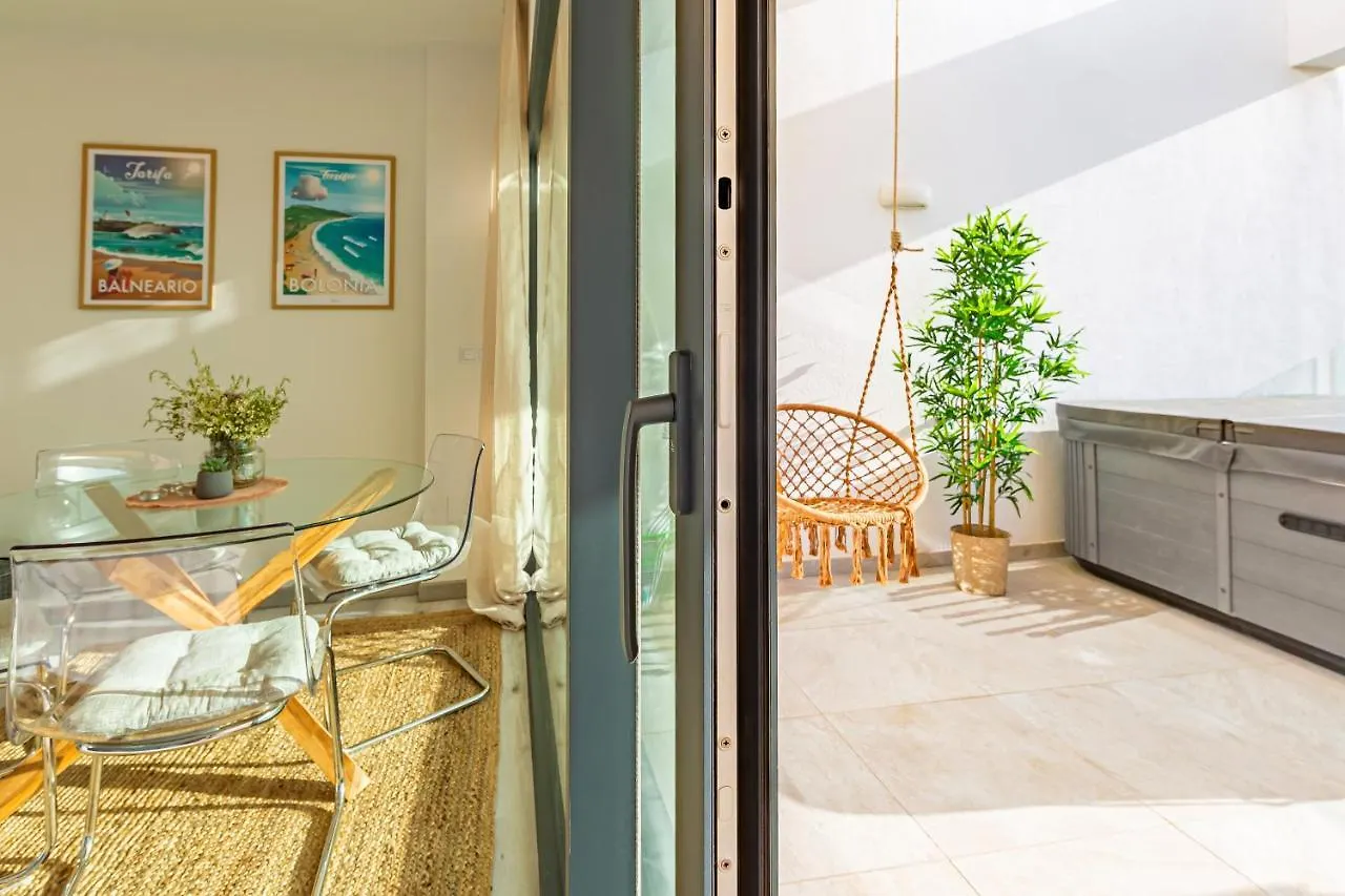 Apartment Centre-Terrace, Pool, Parking & Home-Office Tarifa