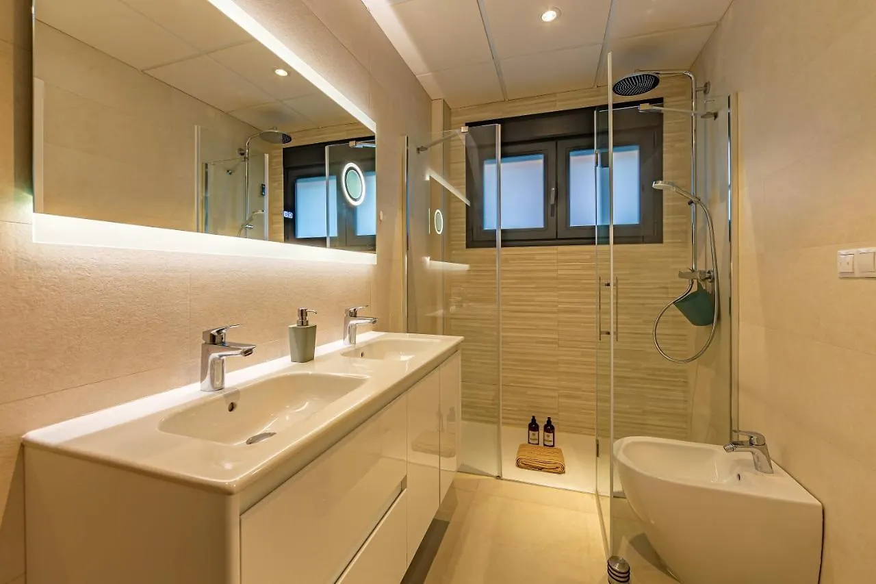 Centre-Terrace, Pool, Parking & Home-Office Tarifa