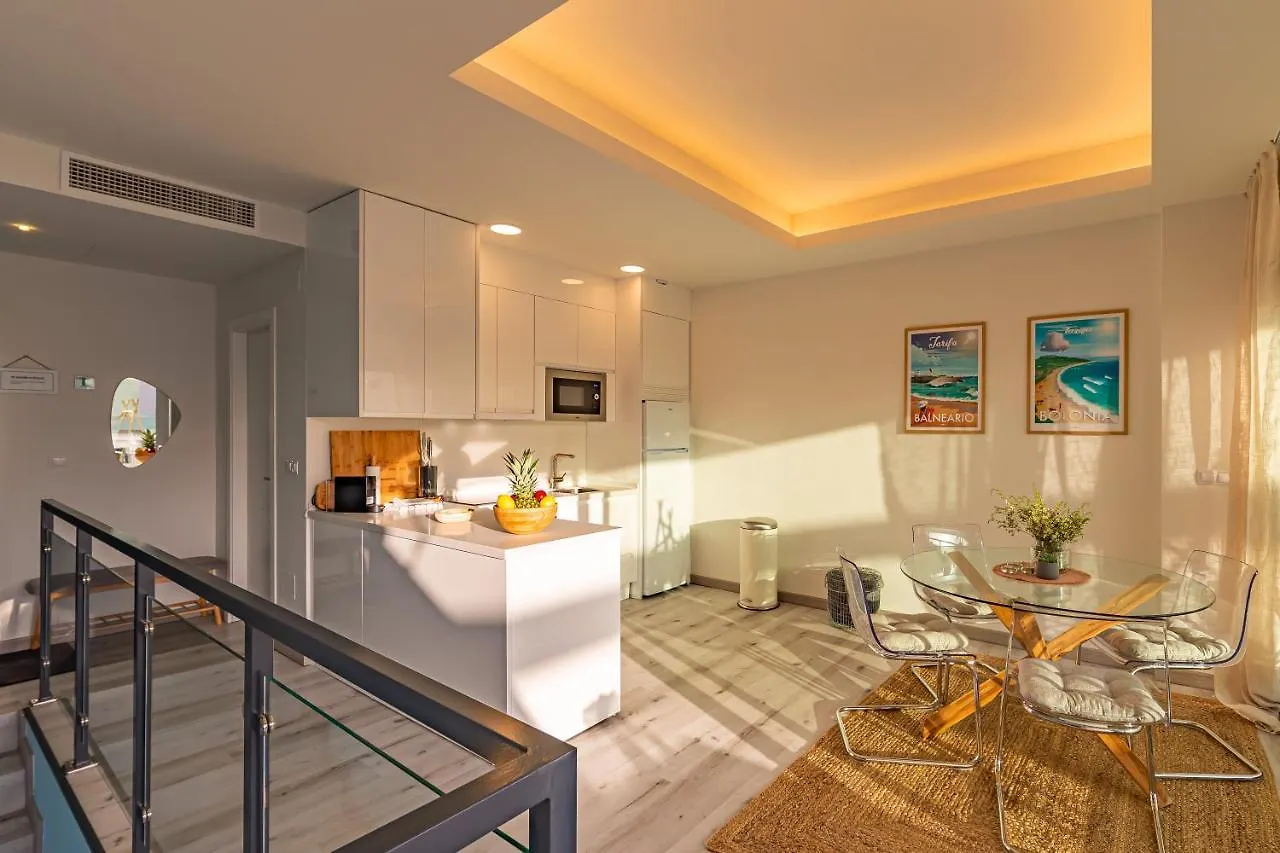 Apartment Centre-Terrace, Pool, Parking & Home-Office Tarifa