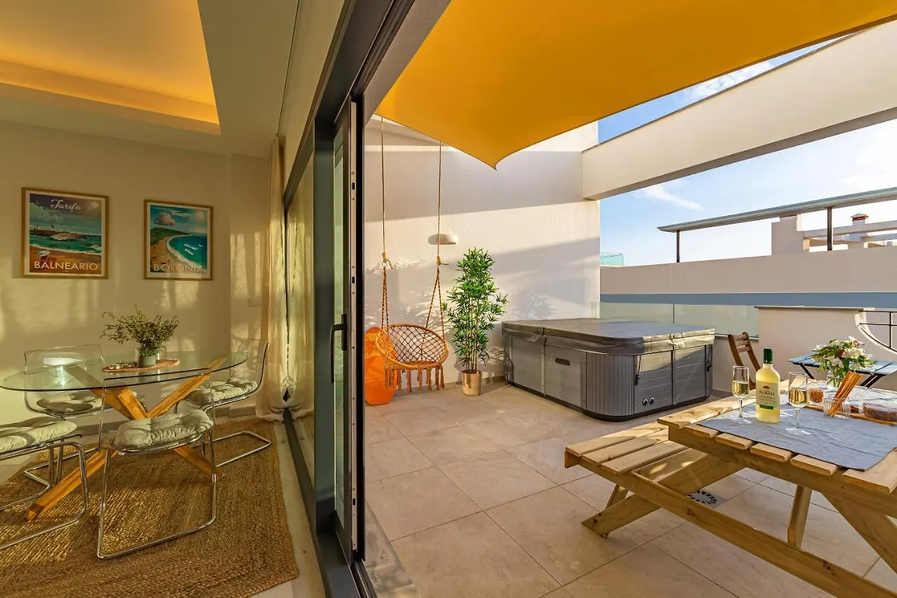 Centre-Terrace, Pool, Parking & Home-Office Tarifa 0*,