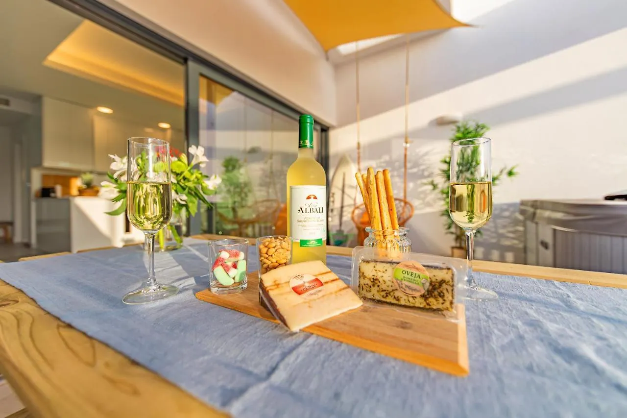 Centre-Terrace, Pool, Parking & Home-Office Tarifa Spain