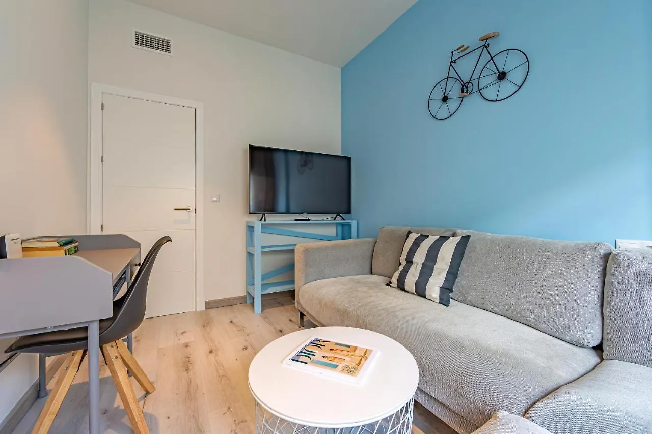 Apartment Centre-Terrace, Pool, Parking & Home-Office Tarifa