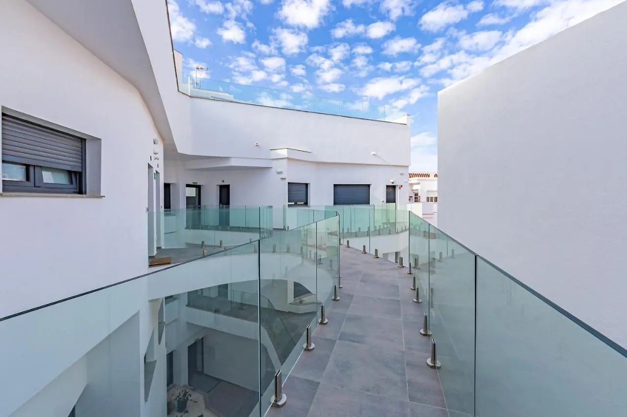 Centre-Terrace, Pool, Parking & Home-Office Tarifa 0*,