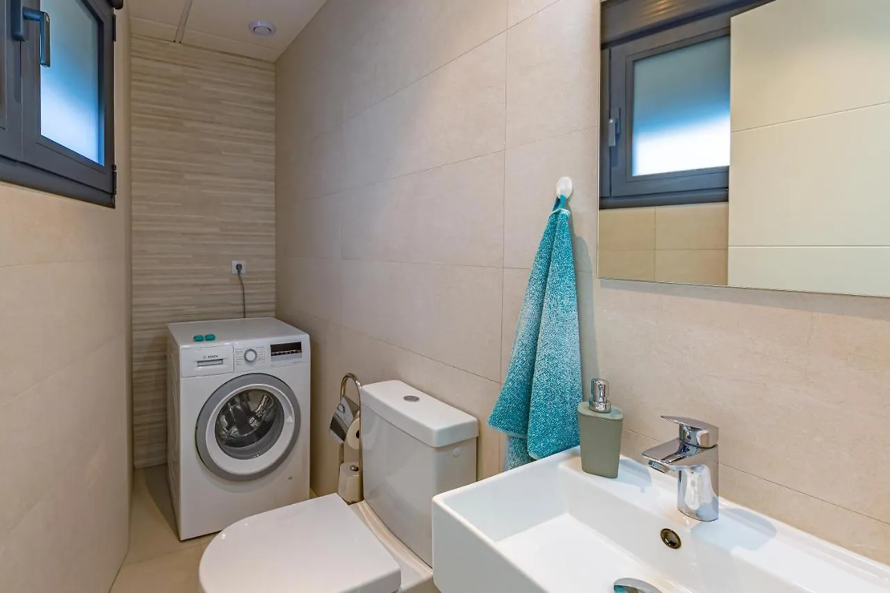 Centre-Terrace, Pool, Parking & Home-Office Tarifa 0*,  Spain